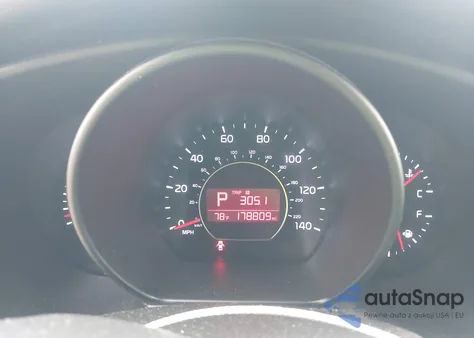 2016 Kia Soul + z USA, uszkodzony, nr VIN KNDJP3A50G7349852